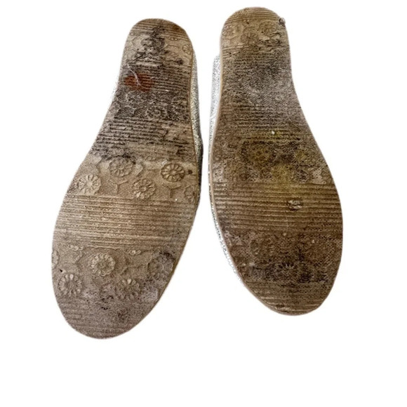 Faded Glory slip on shoes.  Silver sparkles.  Size 7.  Excellent condition - Picture 6 of 8